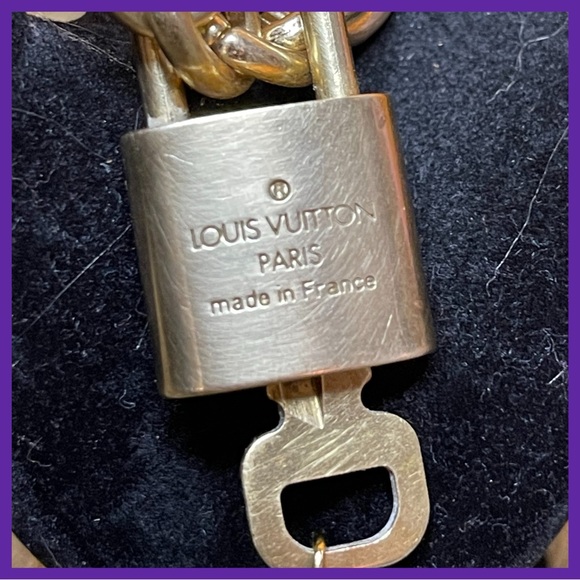 Sale!!! Authentic Louis Vuitton Lock and Key #317 - Picture 4 of 11